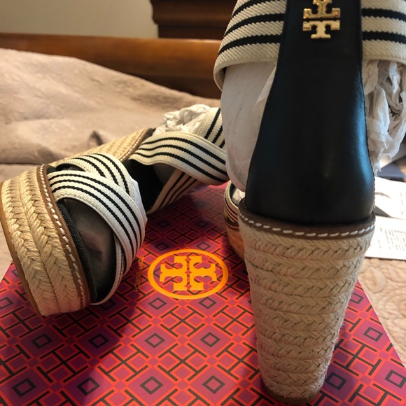 Tory Burch wedges - Picture 4 of 4